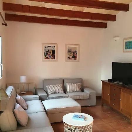 Violeta * Cala'N Blanes (Menorca)