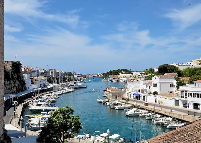 Violeta Cala'N Blanes (Menorca)