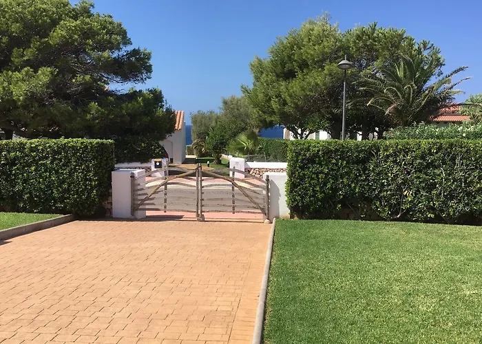 Violeta * Cala'N Blanes (Menorca)